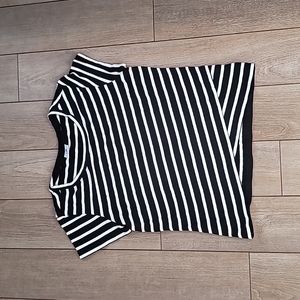 Cabi cropped tee black and white stripes size small/medium